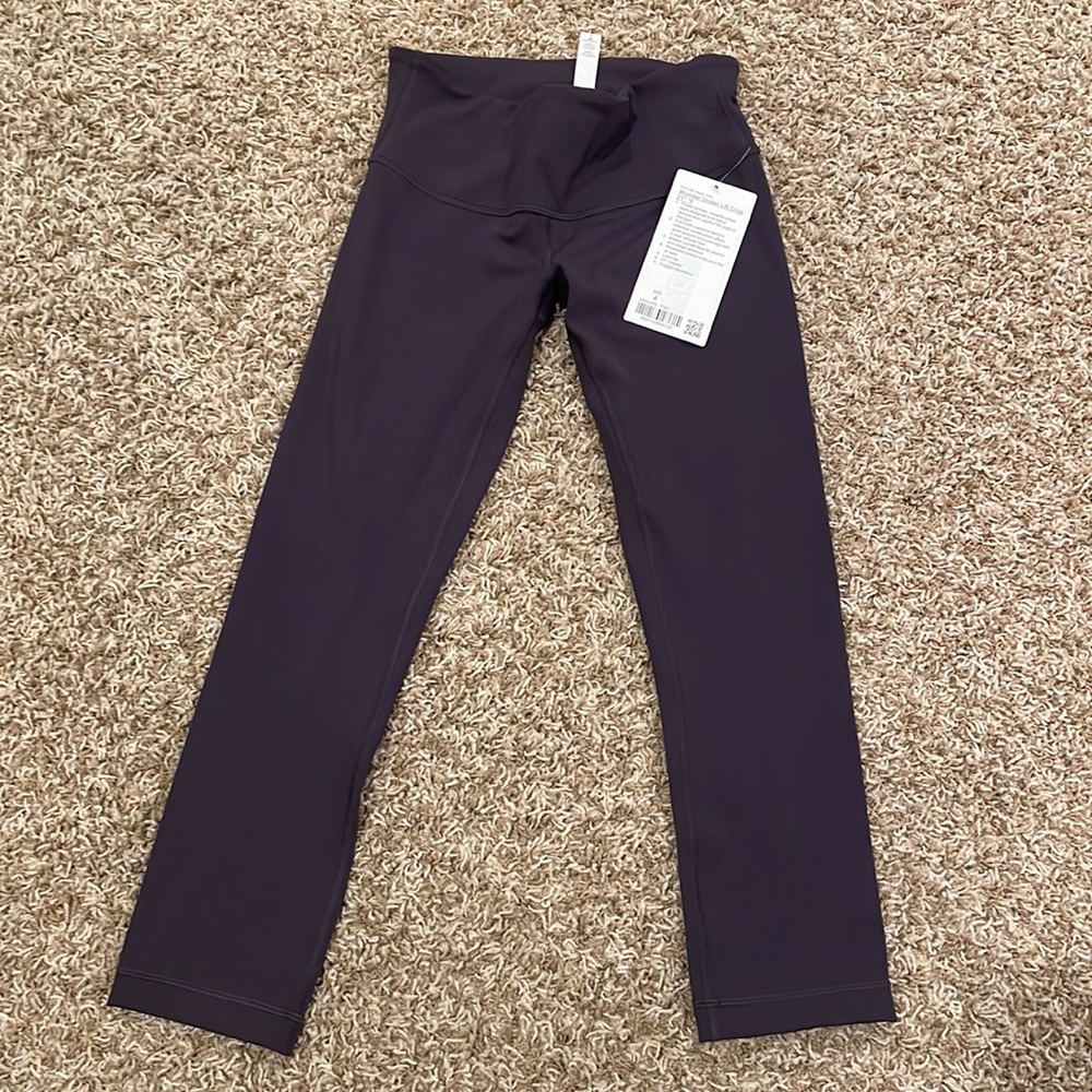 LuluLemon Wunder Under LR Crop 21”